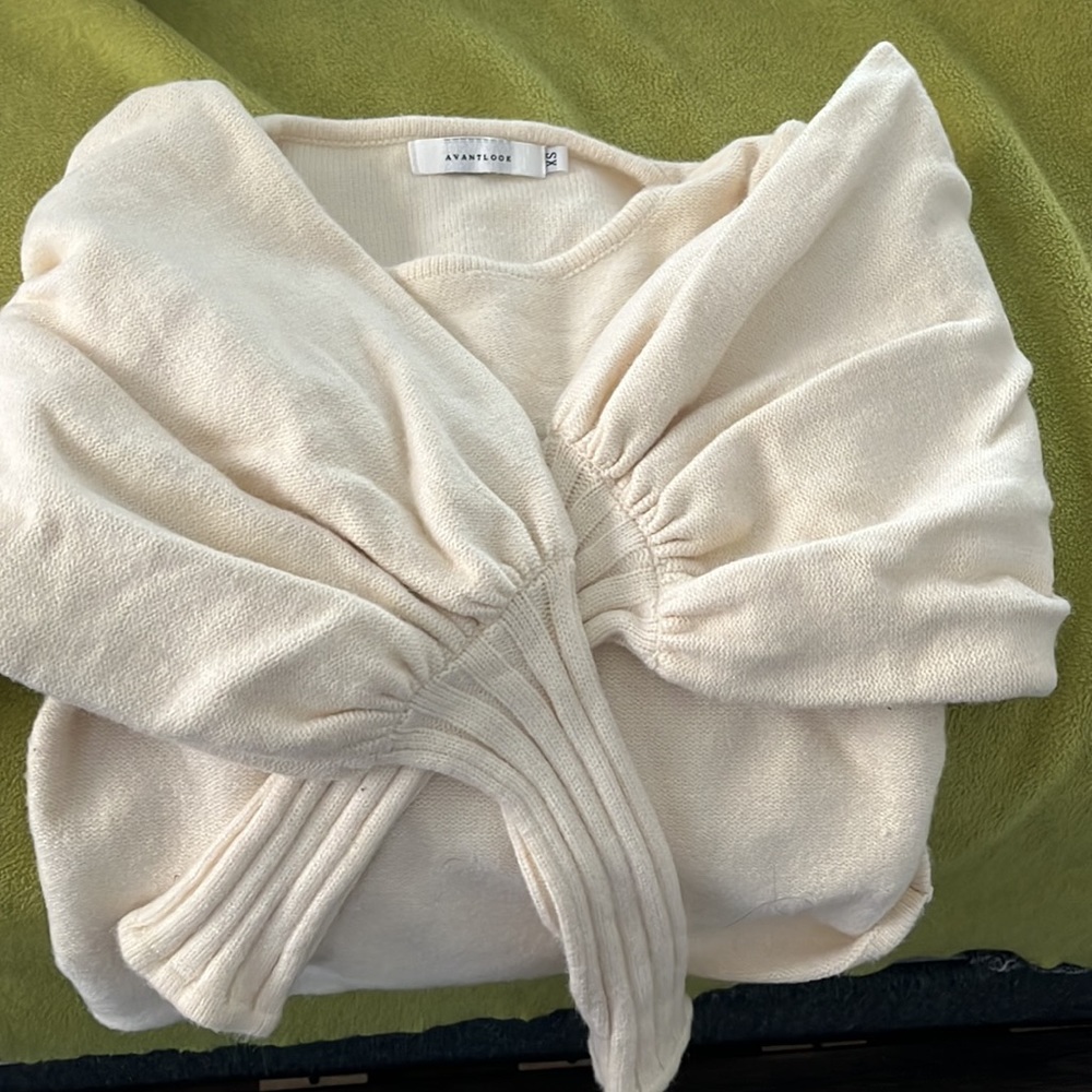 Avantlook cropped sweater